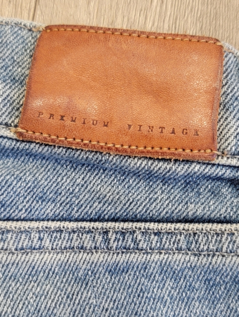 Citizens of Humanity Skyla Straight Leg Cigarette Button-Fly Mid-rise Jeans - Picture 6 of 11